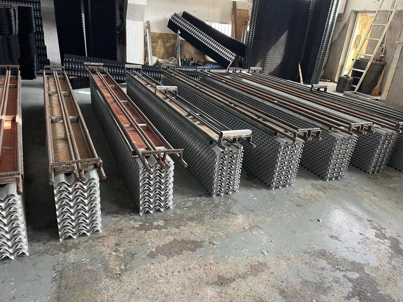 Xcell Energy  Equipment (Suzhou) Co., Ltd. lini produksi pabrikan